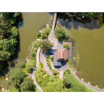 Lais Puzzle - Sicht von oben auf die alte japanische Pagode auf dem Gartenfestgelände, Ebbw Vale, Wales - 1.000 Teile