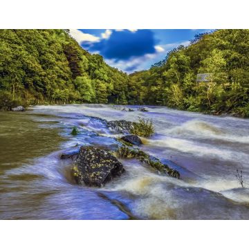 Lais Puzzle - Eine lange Exposition über die Stromschnellen des Flusses Teifi bei Cenarth, Wales, nach starken Regenfällen - 1.000 Teile