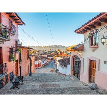 Lais Puzzle - Schöne koloniale Gassen und Straßen der magischen Stadt San Cristobal de las Casas in Chiapas, Mexiko - 1.000 Teile