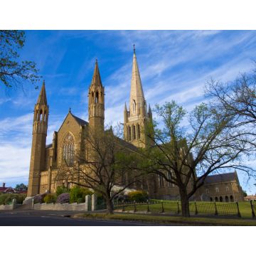 Lais Puzzle - Die Sacred Heart Cathedral in der viktorianischen Goldgräberstadt Bendigo ist die größte Kathedrale im ländlichen Australien - 1.000 Teile