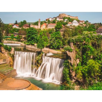 Lais Puzzle - Panoramablick auf Jajce, die alte Stadt in Bosnien und Herzegowina mit ihrem schönen Wasserfall - 1.000 Teile