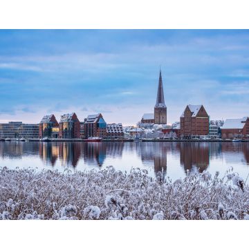 Lais Puzzle - Blick über die Warnow auf die Hansestadt Rostock im Winter - 1.000 Teile