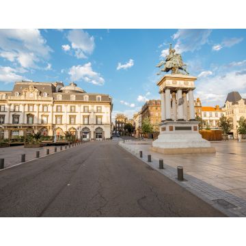 Lais Puzzle - Blick auf den Jaude-Platz mit Statue während des Sonnenuntergangs in der Stadt Clermont-Ferrand in Zentralfrankreich - 1.000 Teile
