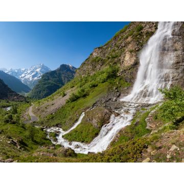 Lais Puzzle - Der berühmteste Wasserfall des Ecrins-Nationalparks: Le Voile de La Mariée. Valgaudemar-Tal im Sommer, Hautes-Alpes, Französische Alpen - 1.000 Teile