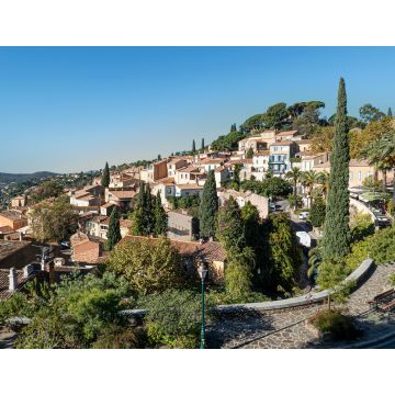 Lais Puzzle - Blick auf das alte Dorf Bormes les Mimosas in der Region Provence, Frankreich - 1.000 Teile