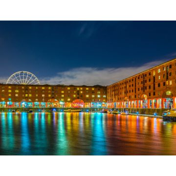 Lais Puzzle - Nachtansicht des beleuchteten Albert Docks in Liverpool, England - 1.000 Teile