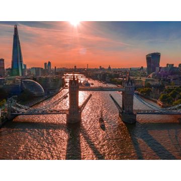 Lais Puzzle - London mit der Themse, die in der Nähe der Tower Bridge, der Londoner City und der Westminster Abbey durch die Stadt fließt - 1.000 Teile