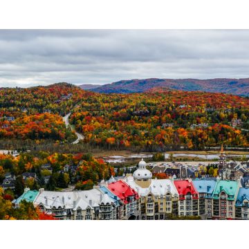 Lais Puzzle - Wunderschöne Herbstfarben in der Umgebung des Ferienortes Mont Tremblant, Québec, Kanada - 1.000 Teile