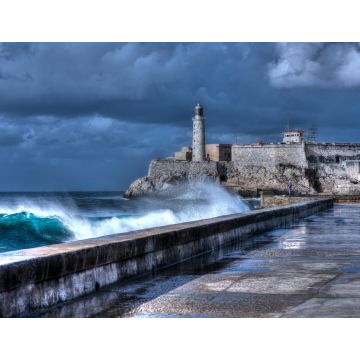Lais Puzzle - Kuba, Havanna. Sich brechende Wellen an der Uferpromenade Malecon. Die Festung El Morro im Hintergrund - 1.000 Teile