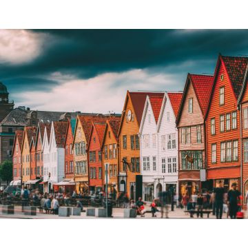 Lais Puzzle - Bergen, Norwegen. Touristen Menschen Besuch Historisches Wahrzeichen Häuser in Bryggen - Hanseatische Werft in Bergen, Norwegen. UNESCO-Weltkulturerbe - 1.000 Teile
