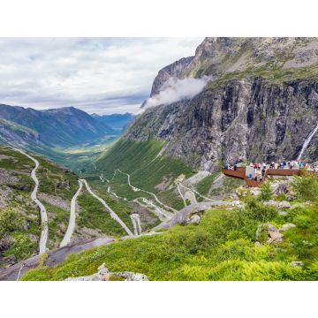 Lais Puzzle - Aussichtspunkt und Pass am Trollstigen entlang der nationalen Panoramastraße Geiranger Trollstigen More og Romsdal in Norwegen - 1.000 Teile