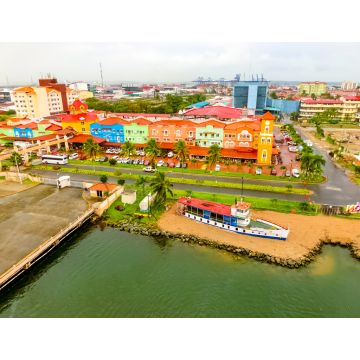 Lais Puzzle - Colon ist ein Seehafen an der Karibikküste von Panama - 1.000 Teile