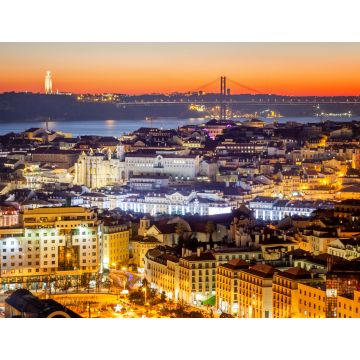 Lais Puzzle - schönes Stadtbild, Lissabon, die Hauptstadt Portugals bei Sonnenuntergang. Ein beliebtes Ziel für Reisen durch Europa, eine der schönsten Städte der Welt - 1.000 Teile