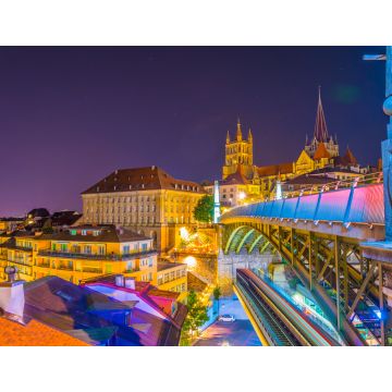 Lais Puzzle - Nachtansicht der gotischen Kathedrale von Lausanne hinter der Charles-Bessieres-Brücke, Schweiz - 1.000 Teile