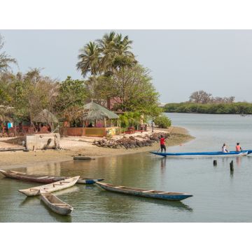 Lais Puzzle - Paaisaje con piraguas y vegetación en Joal Fadiouth en la costa de Senegal - 1.000 Teile