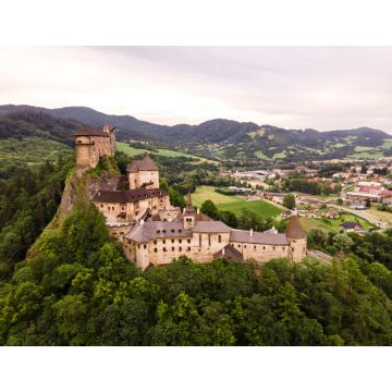 Lais Puzzle - Luftaufnahme der Burg Orava in Oravsky Podzamok in der Slowakei. Region Orava - 1.000 Teile