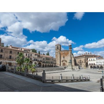 Lais Puzzle - Schöne Landschaftsaufnahme der Plaza Mayor de Trujillo in Extremadura, Spanien, an einem hellen Tag - 1.000 Teile