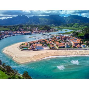 Lais Puzzle - Panoramablick auf die Stadt Ribadesella. Asturien, Spanien - 1.000 Teile