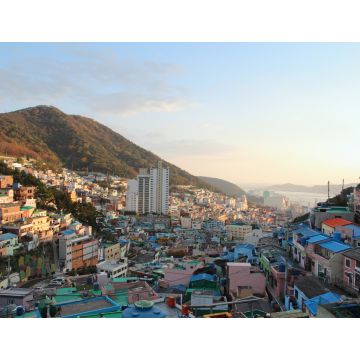 Lais Puzzle - Das Kulturdorf Gamcheon mit seinen treppenförmig angelegten Häusern an den Ausläufern eines Küstenbergs bei Sonnenuntergang im Herbst, Busan, Südkorea - 1.000 Teile