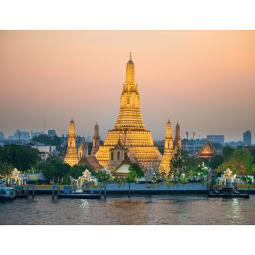 Lais Puzzle - Beleuchteter Tempel der Morgenröte oder Wat Arun und Thonburi Westufer des Chao Phraya River bei Sonnenuntergang. Bangkok, Thailand - 1.000 Teile