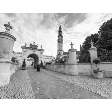Lais Puzzle - Kloster Jasna Gora in der Stadt Tschenstochau (Czestochowa), Polen in schwarz weiß - 1.000 Teile