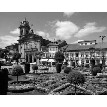 Lais Puzzle - Portugal, Ort in Guimaraes in schwarz weiß - 1.000 Teile
