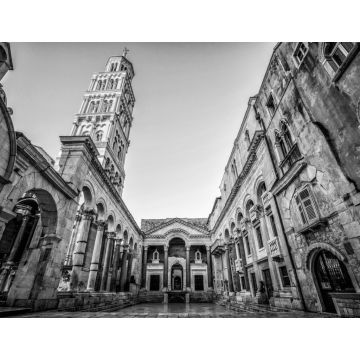 Lais Puzzle - Der Diokletianspalast in Split, Kroatien - Der berühmte Diokletianspalast ist ein antiker Palast, der für Kaiser Diokletian im historischen Zentrum von Split, Kroatien, errichtet wurde in schwarz weiß - 1.000 Teile