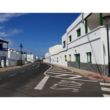 Lais Puzzle - Straße im Fischerdorf Órzola,Lanzarote - 1.000 Teile