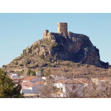 Lais Puzzle - Blick auf die Burg Peñarroya-Pueblonuevo in Córdoba, Andalusien, Spanien - 1.000 Teile