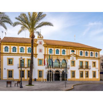Lais Puzzle - Rathaus am Ort der Verfassung in der Stadt Dos Hermanas bei Sevilla in Spanien - 1.000 Teile