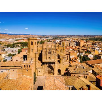 Lais Puzzle - Luftsicht auf Huesca, eine hügelige mittelalterliche Altstadt in Spanien, überragt von der gothischen Huesca-Kathedrale - 1.000 Teile