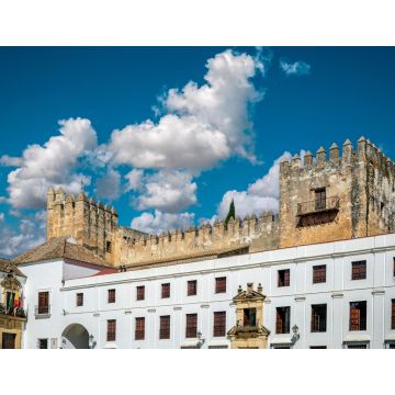Lais Puzzle - Aussicht auf das Rathaus von Arcos de La Frontera, Cadiz, Spanien, mit dem Schloss und seinen Türmen im Hintergrund - 1.000 Teile