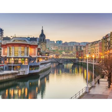 Lais Puzzle - Sonnenaufgang auf dem Ribera-Lebensmittelmarkt in Bilbao, Spanien - 1.000 Teile
