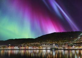 Lais Puzzle - Bergen Norwegen mit Nordlicht - 1.000 Teile