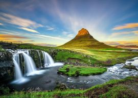 Lais Puzzle - Sonnenuntergang über Kirkjufellsfoss Wasserfall und Kirkjufell Berg in Island - 100, 200, 500 & 1.000 Teile