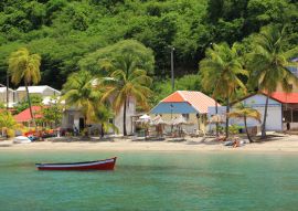 Lais Puzzle - Dorf in Martinique - 100, 200, 500 & 1.000 Teile