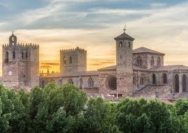 Lais Puzzle - Kathedrale von Santa Maria in der Provinz Siguenza von Guadalajara in Spanien - 100, 200, 500 & 1.000 Teile