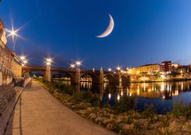 Lais Puzzle - Mirando de Ebro unter Mond, Spanien - 100, 200, 500 & 1.000 Teile