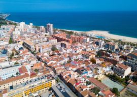 Lais Puzzle - Bild der malerischen Seelandschaft von Mataro - 100, 200, 500 & 1.000 Teile