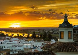 Lais Puzzle - Sonnenuntergang über Badajoz, Extremadura - 100, 200, 500 & 1.000 Teile