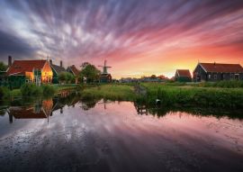 Lais Puzzle - Traditionelle holländische Windmühle in der Nähe des Kanals. Niederlande, Landschaft bei Sonnenuntergang - 100, 200, 500 & 1.000 Teile