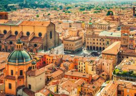 Lais Puzzle - Luftbild des Stadtbildes des Platzes Piazza Maggiore und der Kirche San Petronio in der Stadt Bologna - 100, 200, 500 & 1.000 Teile
