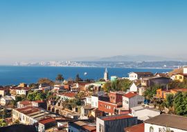 Lais Puzzle - Luftaufnahme von Valparaiso und Las Carmelitas Kirchturm vom Mirador Camogli Aussichtspunkt - Valparaiso, Chile - 100, 200, 500 & 1.000 Teile