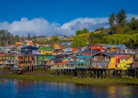 Lais Puzzle - Häuser auf Stelzen Palafitos in Castro, Chiloe Island, Patagonien - 100, 200, 500 & 1.000 Teile