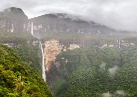 Lais Puzzle - Höchster Wasserfall Perus: Der Gocta-Fall im Amazonasgebiet in der Nähe von Chachapoyas - 100, 200, 500 & 1.000 Teile