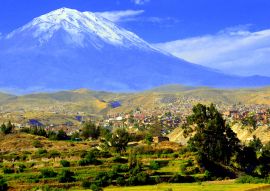 Lais Puzzle - Der Vulkan Misti aus der Sicht von Arequipa, Peru - 100, 200, 500 & 1.000 Teile