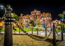 Lais Puzzle - Kathedrale von Cajamarca, Peru - 100, 200, 500 & 1.000 Teile