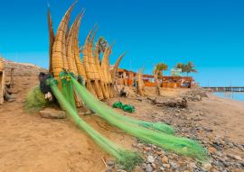 Lais Puzzle - Pimentstrand mit traditionellen Booten und Netzen, Chiclayo, Peru - 100, 200, 500 & 1.000 Teile