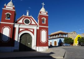 Lais Puzzle - Belen-Kirche in Moquegua (Süd-Peru) - 100, 200, 500 & 1.000 Teile