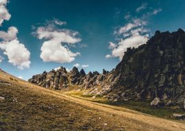 Lais Puzzle - Landschaft in Huallay mit bewölktem Himmel, Peru - 100, 200, 500 & 1.000 Teile